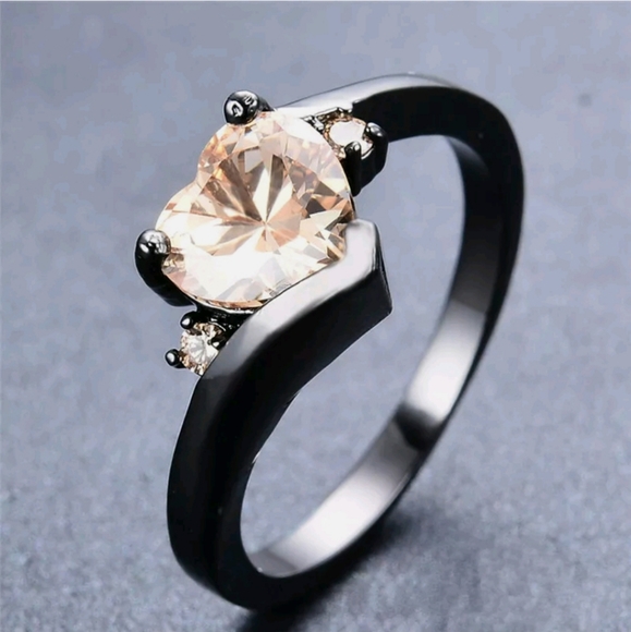 *Sale* New Heart Shaped Peach CZ Black Gold Ring. - Picture 3 of 3